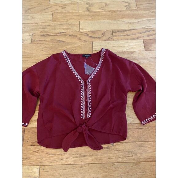 NWOT MIne Boho-Style Maroon Blouse With Embroidered V-Neck & Front Tie Size L - Picture 1 of 9